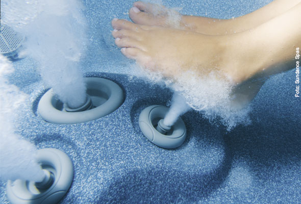 Whirlpool-Massagedüsen für eine angenehme Fußreflexzonenmassage